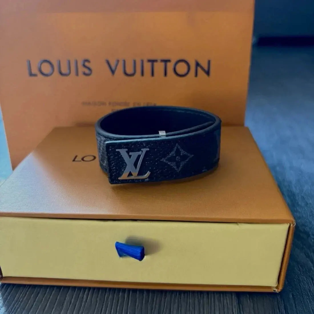 Authentic Men's Louis Vuitton LV Slim Bracelet - Adjustable Size NORTH WAVE   SCENTORA